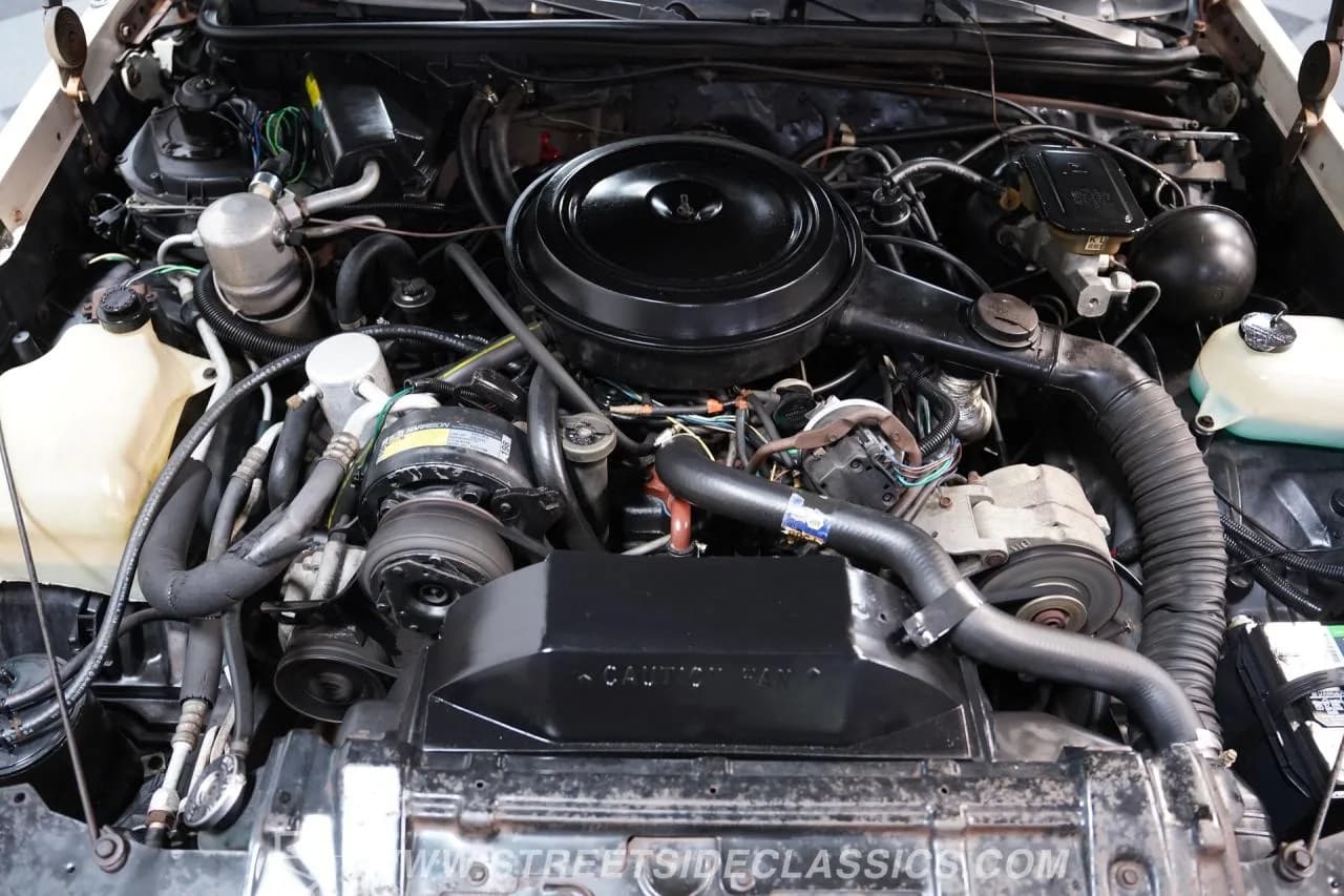 1984 Oldsmobile Cutlass Supreme Brougham - Thumbnail 2