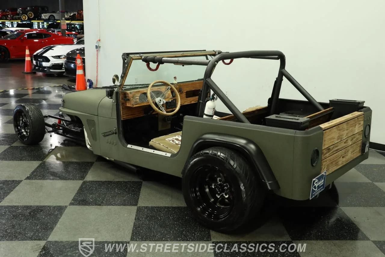 1990 Jeep Wrangler Custom Restomod - Thumbnail 7