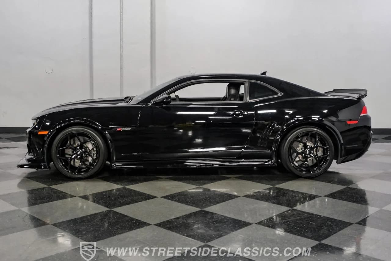2015 Chevrolet Camaro Z28 - Thumbnail 2
