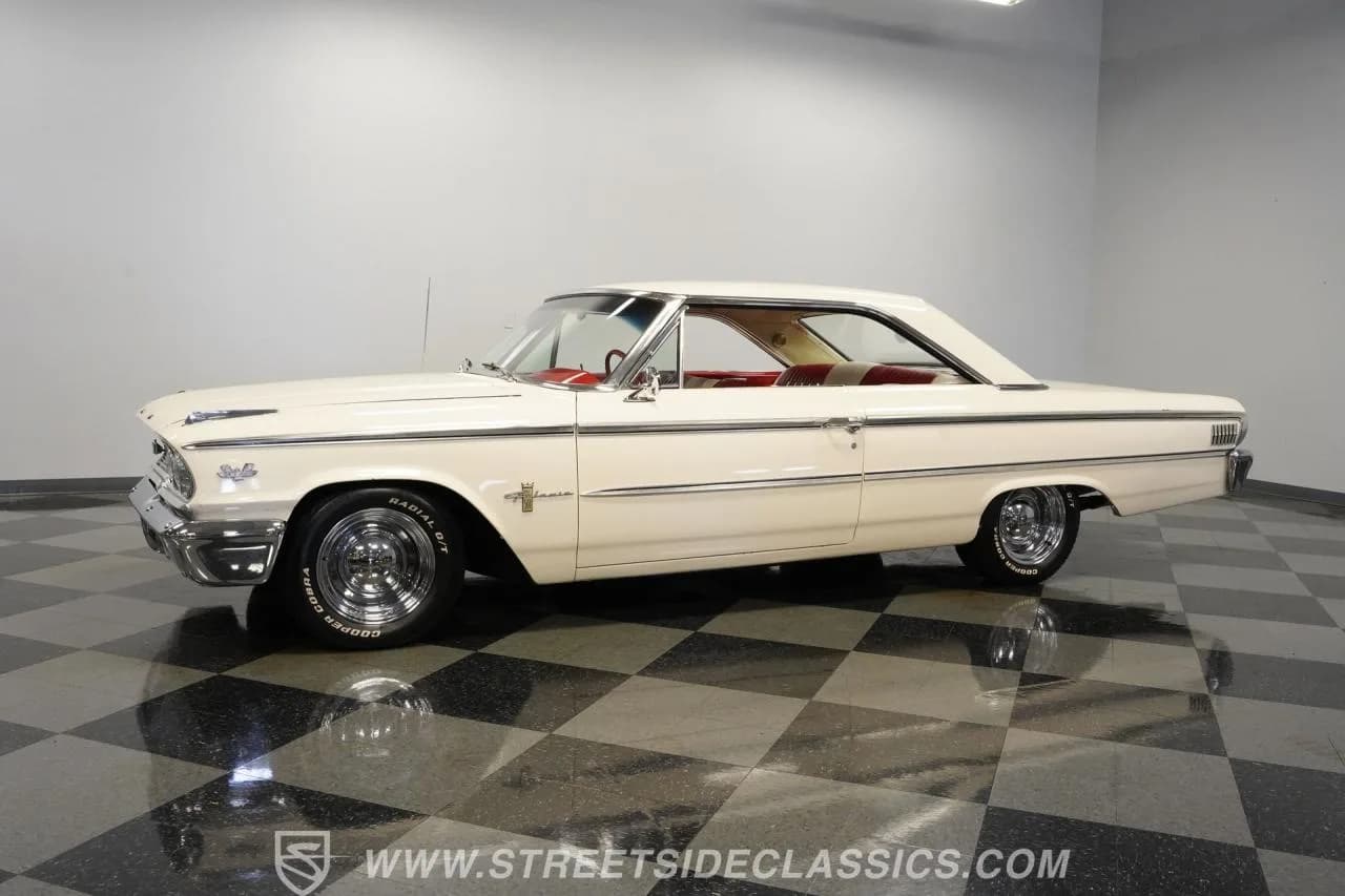 1963 Ford Galaxie 500 XL Fastback - Thumbnail 7