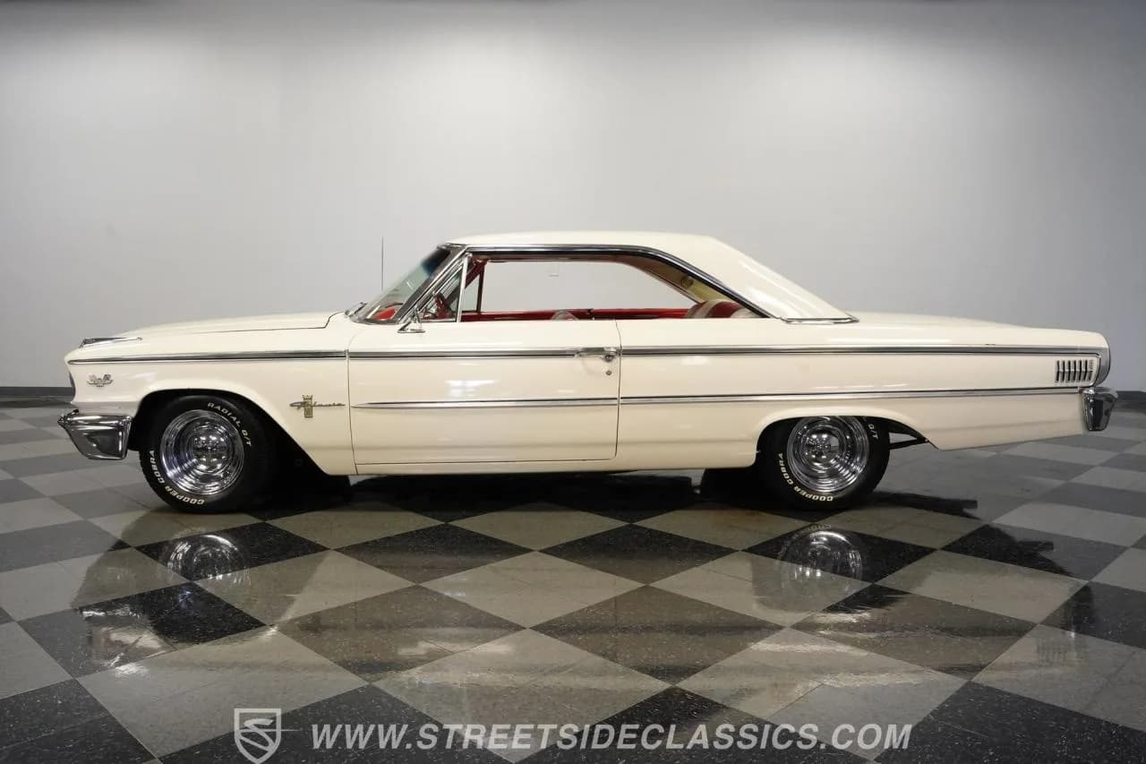 1963 Ford Galaxie 500 XL Fastback - Thumbnail 8