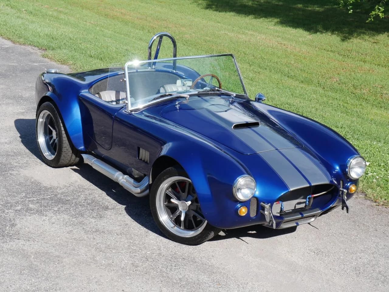 1967 Shelby Cobra Replica - Thumbnail 3