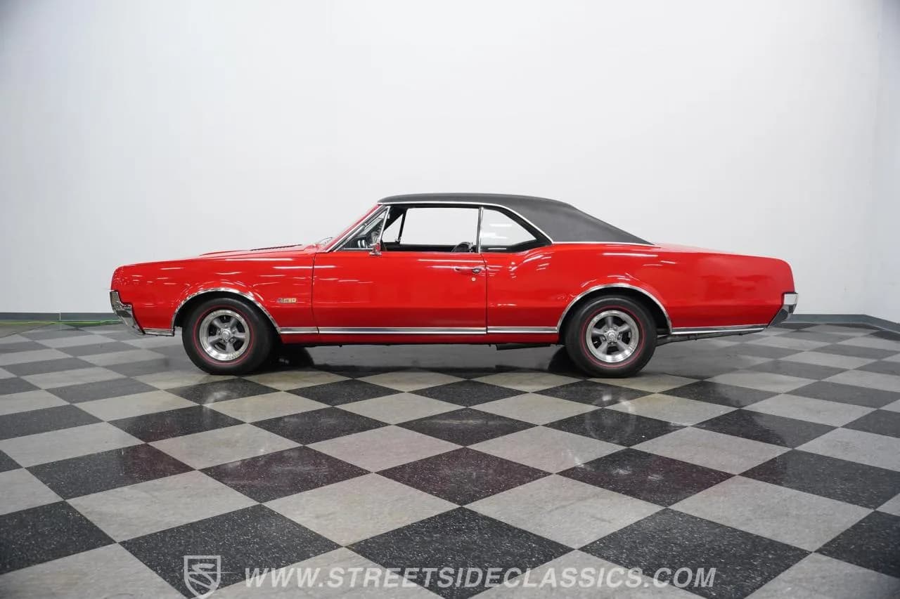 1967 Oldsmobile Cutlass Supreme 442 - Thumbnail 8