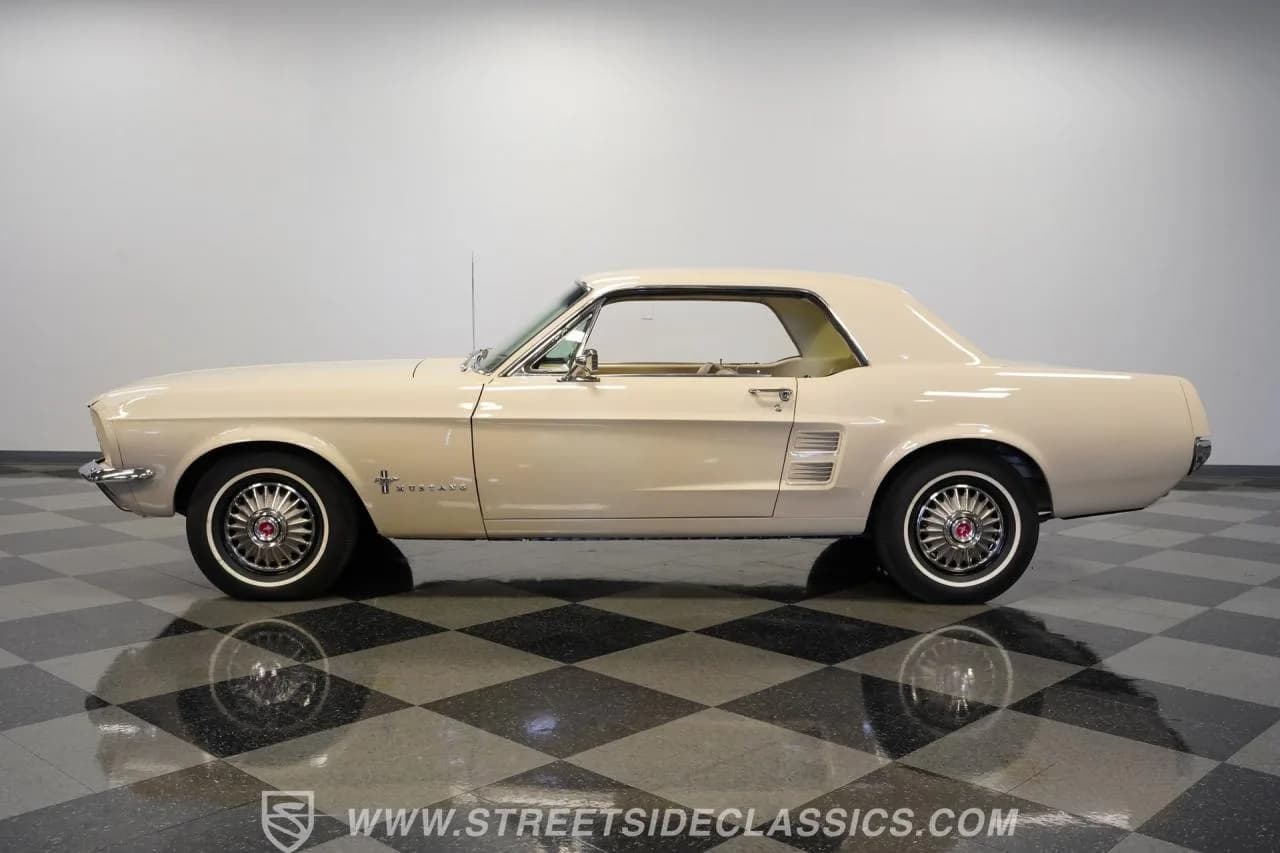 1967 Ford Mustang Coupe - Thumbnail 8