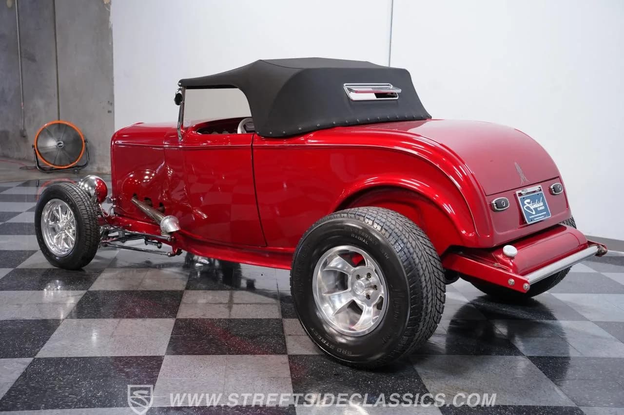 1932 Ford Roadster - Thumbnail 7