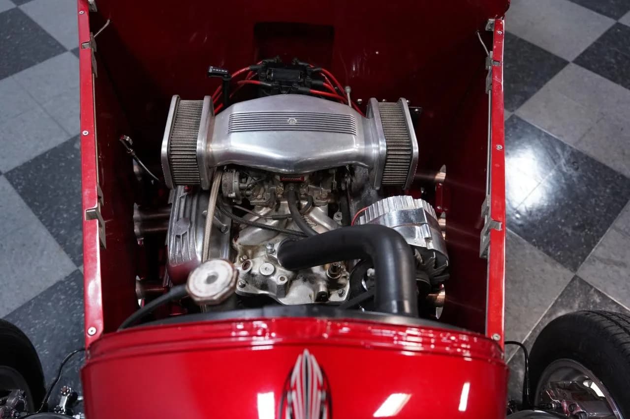 1932 Ford Roadster - Thumbnail 3
