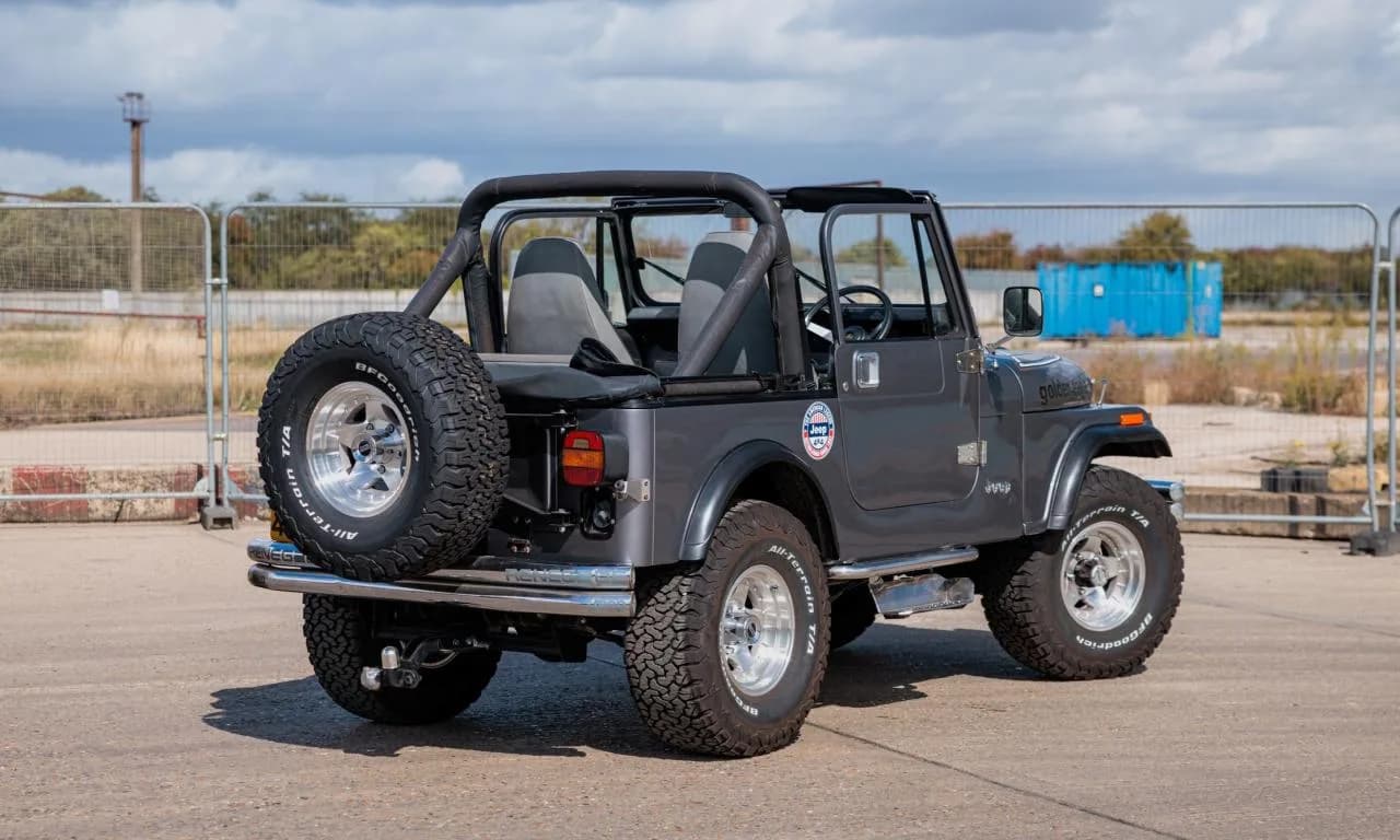 1982 Jeep Renegade - Thumbnail 3