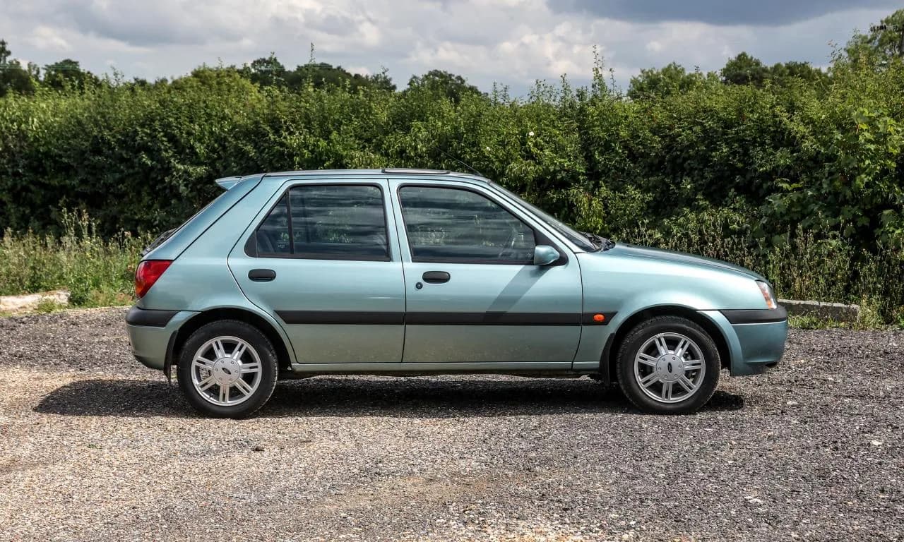 2000 Ford Fiesta Zetec (Mk. 4) - Thumbnail 2