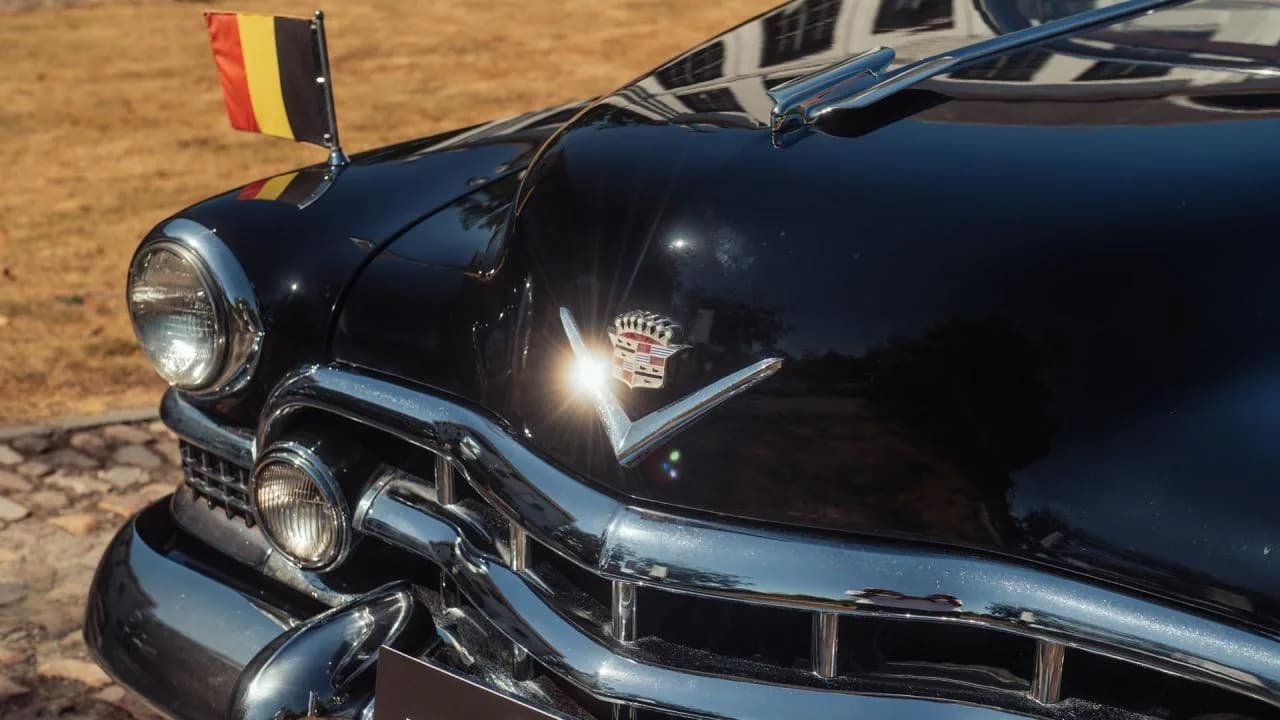 1951 Cadillac Series 62 Convertible ex-King Baudouin of Belgium - Thumbnail 5
