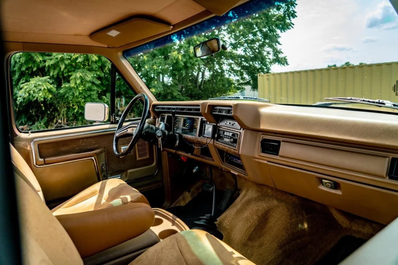 1986 Ford F-150 - Thumbnail 8