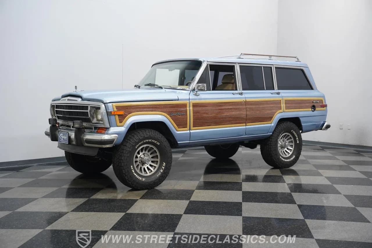1989 Jeep Grand Wagoneer - Thumbnail 7