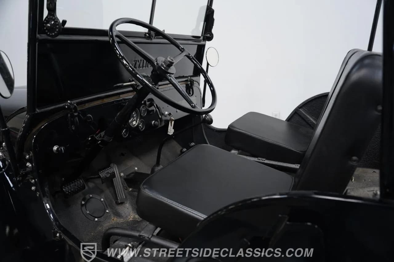 1947 Jeep Willys - Thumbnail 4