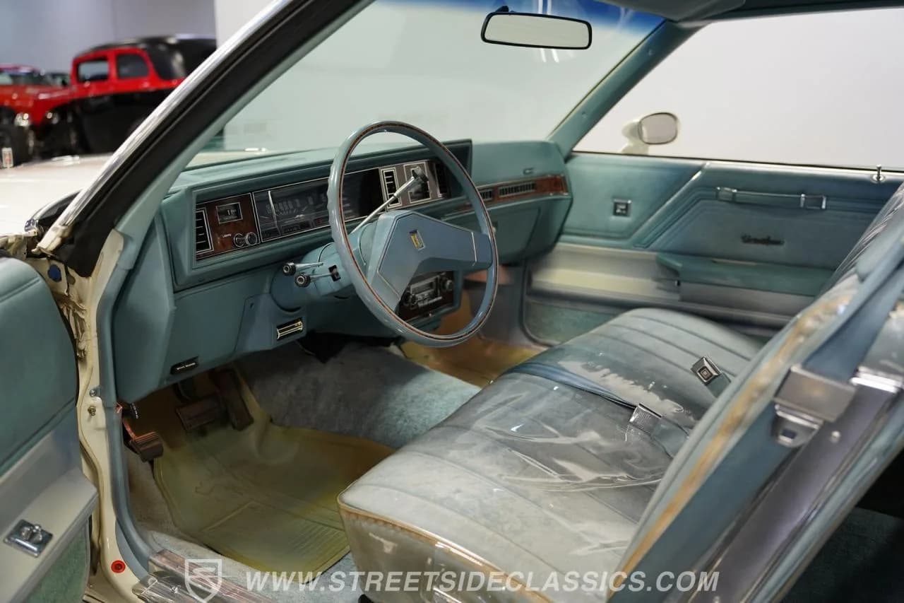 1979 Oldsmobile Cutlass Supreme - Thumbnail 4