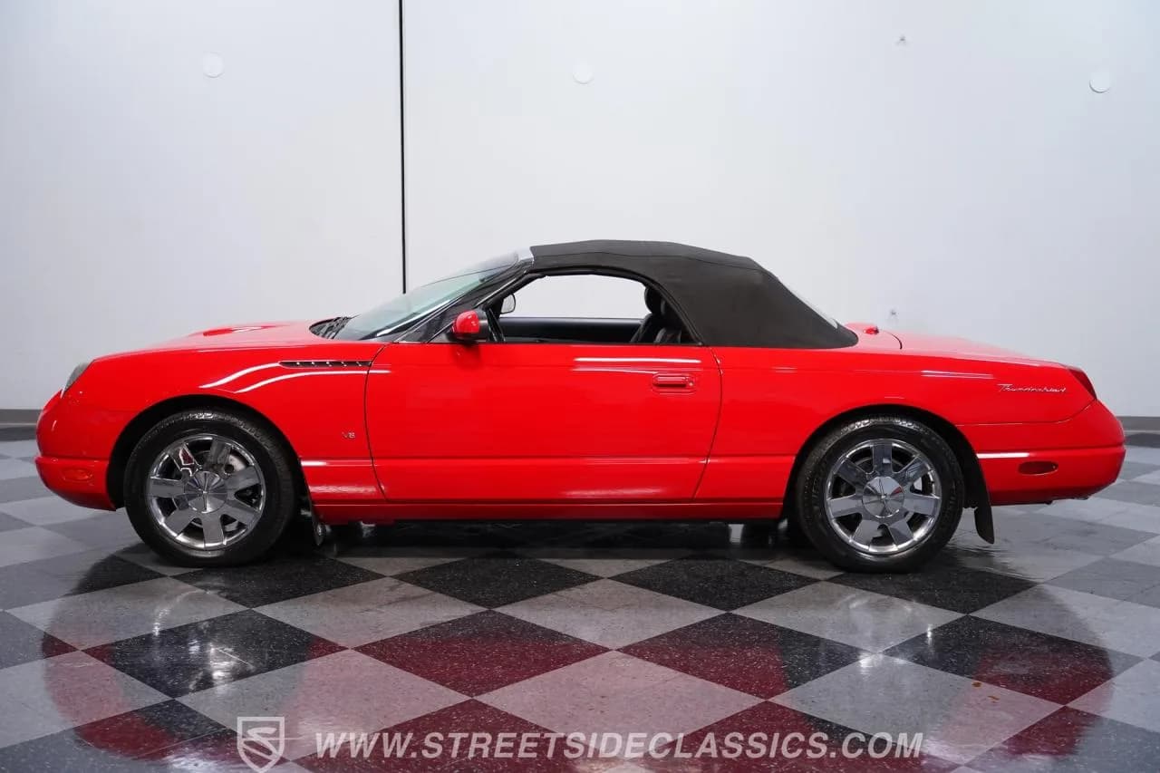 2003 Ford Thunderbird Deluxe - Thumbnail 2