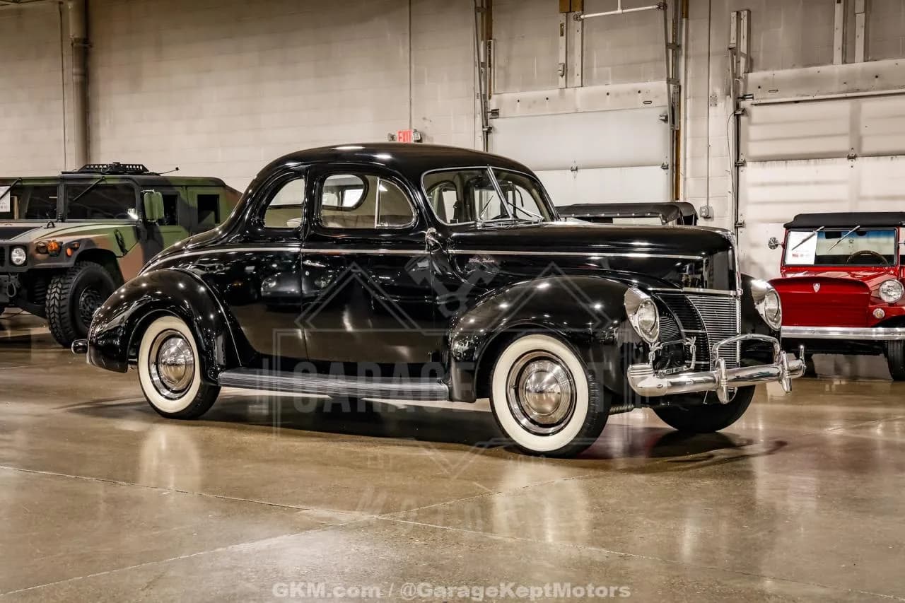 1940 Ford Deluxe