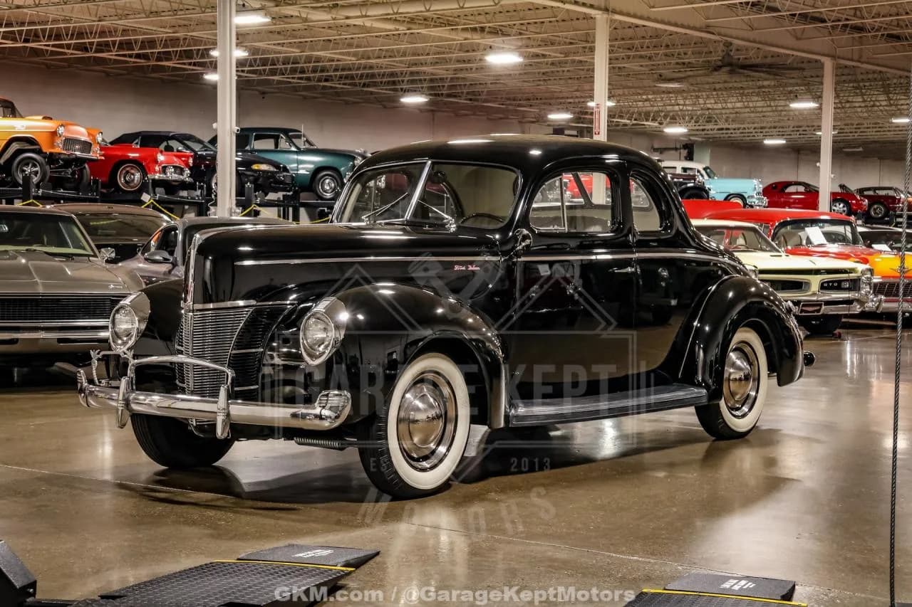 1940 Ford Deluxe - Thumbnail 3