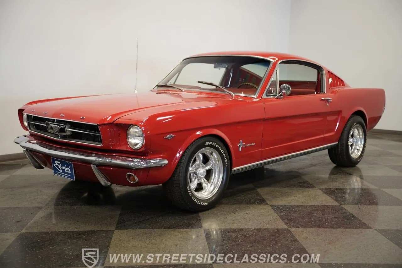 1965 Ford Mustang Fastback - Thumbnail 6