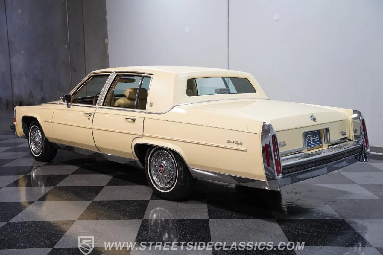 1986 Cadillac Fleetwood Brougham - Thumbnail 7