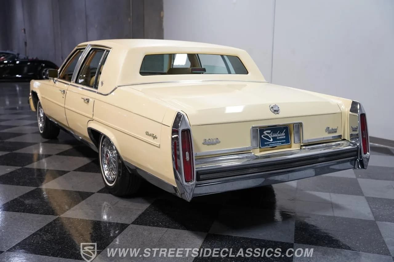 1986 Cadillac Fleetwood Brougham - Thumbnail 8
