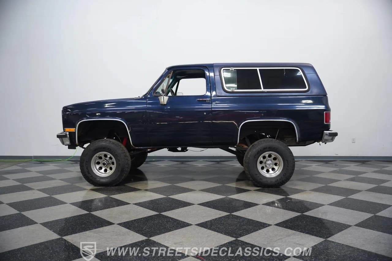 1991 Chevrolet Blazer 4X4 - Thumbnail 2