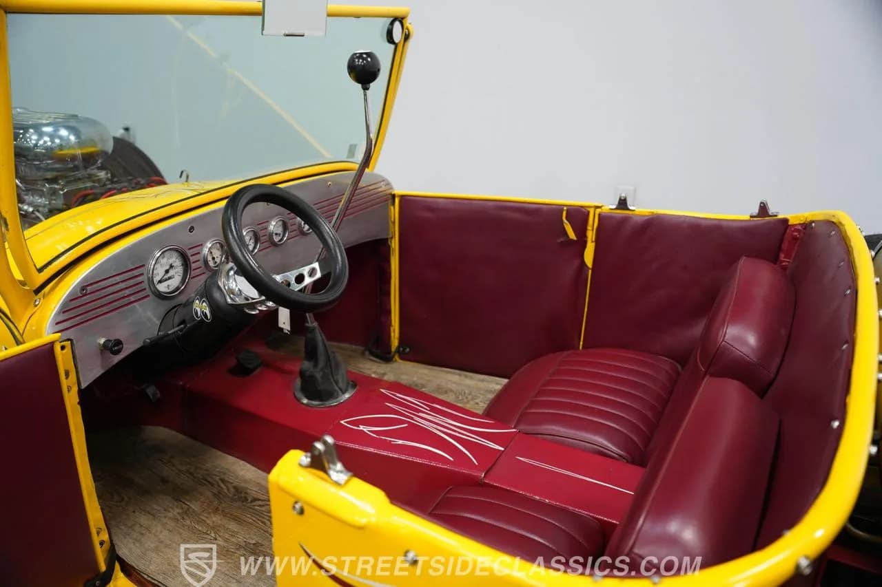 1927 Ford T-Bucket - Thumbnail 4