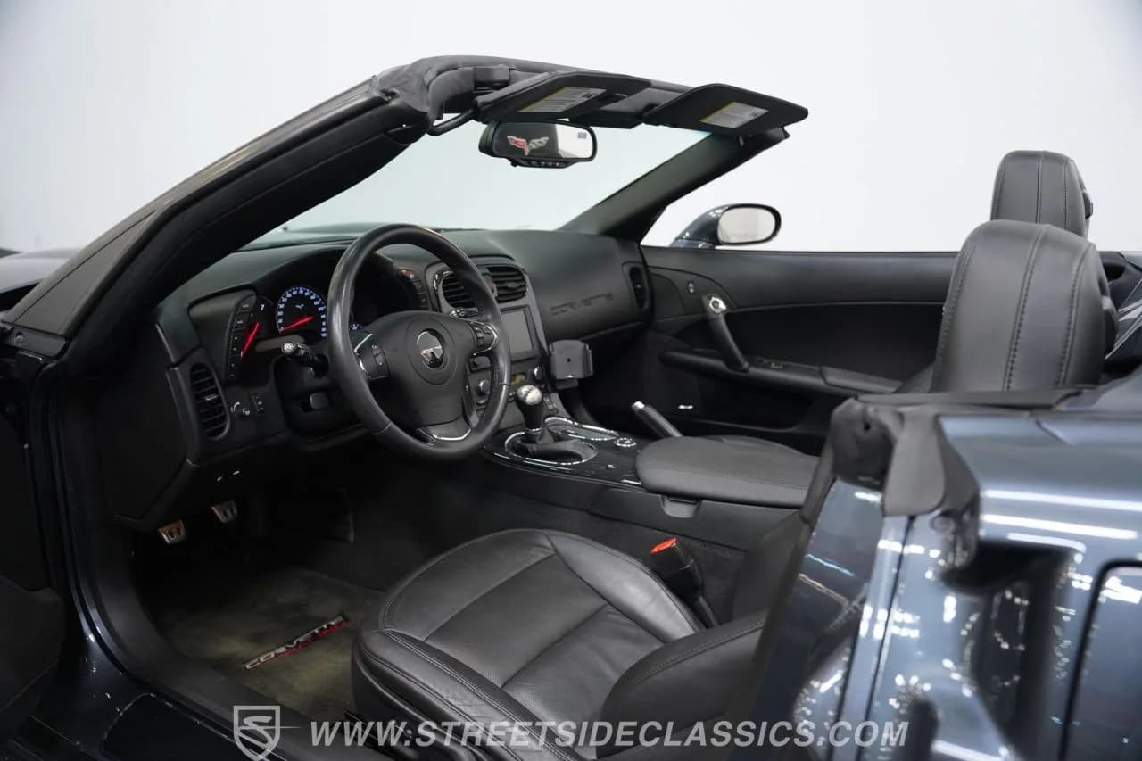 2012 Chevrolet Corvette Grand Sport Convertible 3LT - Thumbnail 4