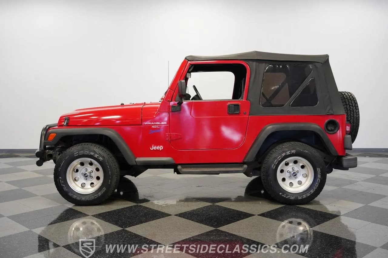 1997 Jeep Wrangler Sport 4x4 - Thumbnail 2