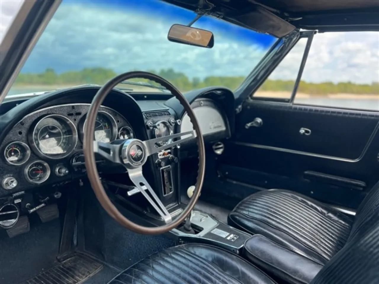 1964 Chevrolet Corvette C2 Convertible - Thumbnail 5