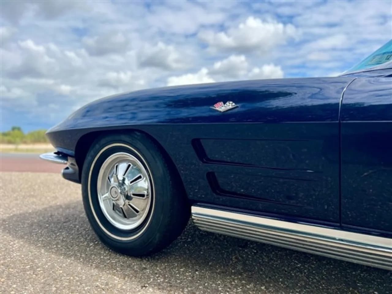 1964 Chevrolet Corvette C2 Convertible - Thumbnail 8