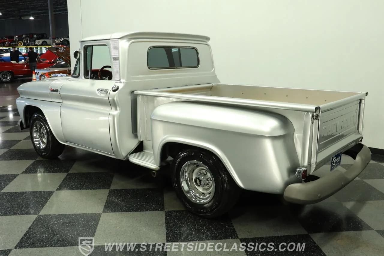 1962 Chevrolet c10 Stepside - Thumbnail 7
