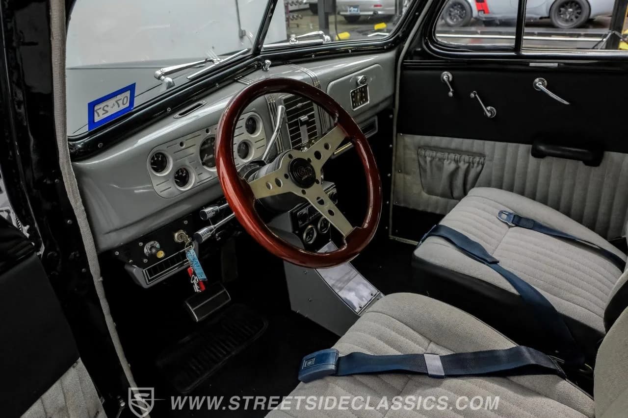 1937 Chevrolet Master Deluxe Business Coupe - Thumbnail 4
