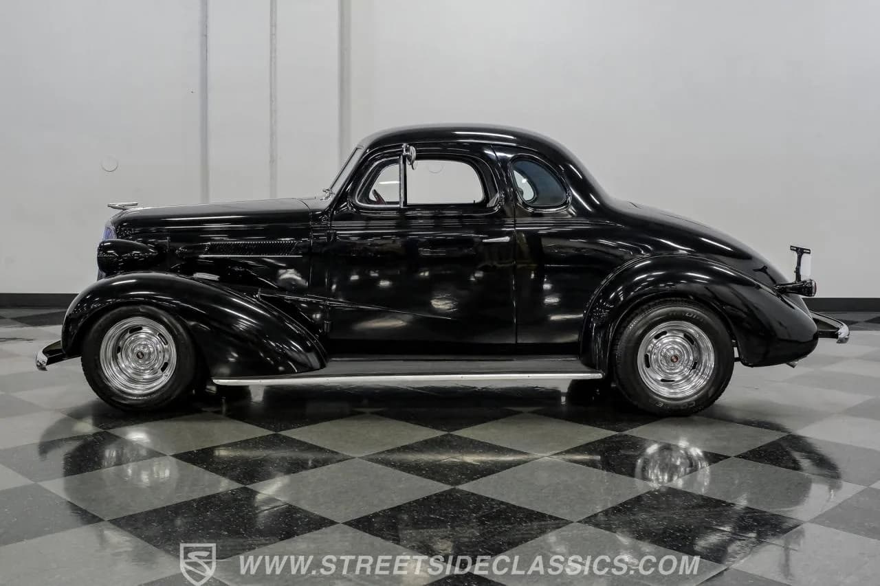 1937 Chevrolet Master Deluxe Business Coupe - Thumbnail 7