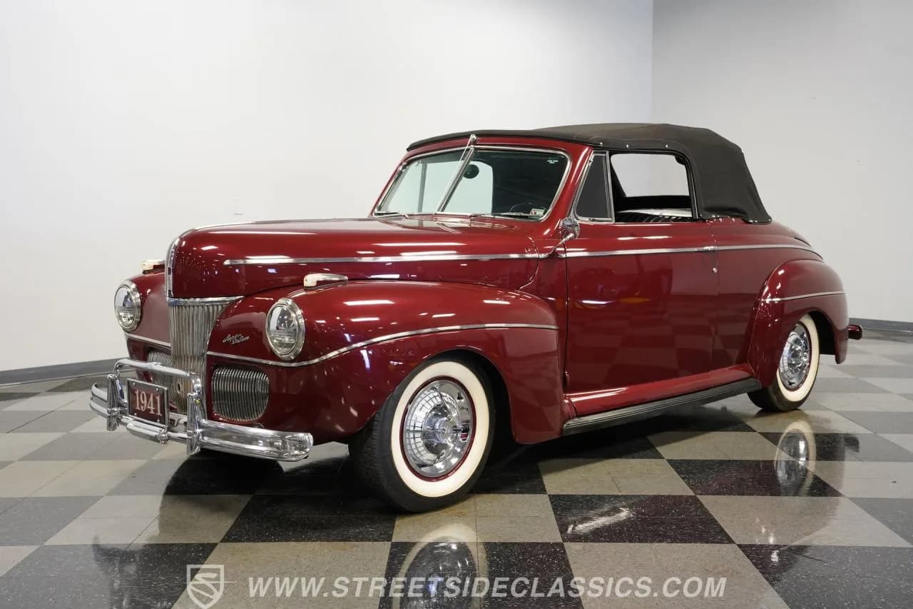 1941 Ford Super Deluxe Convertible - Thumbnail 6