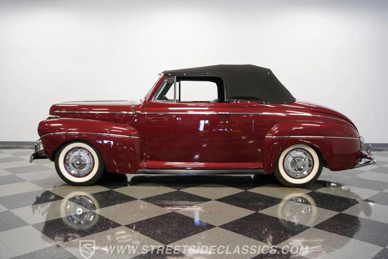 1941 Ford Super Deluxe Convertible - Thumbnail 8