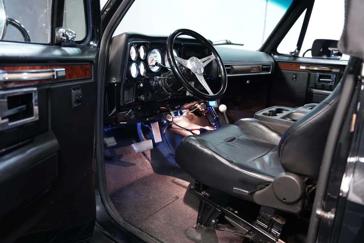 1975 Chevrolet Blazer K5 4x4 - Thumbnail 4