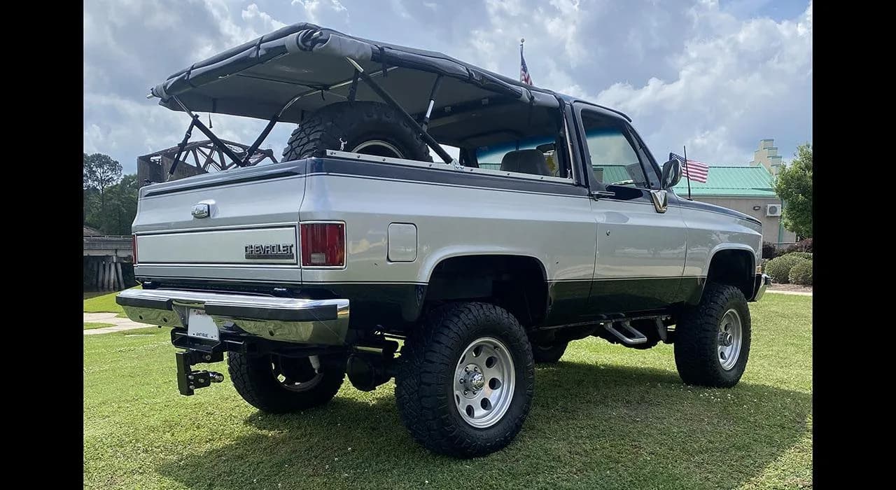 1989 Chevrolet K5 Blazer - Thumbnail 6