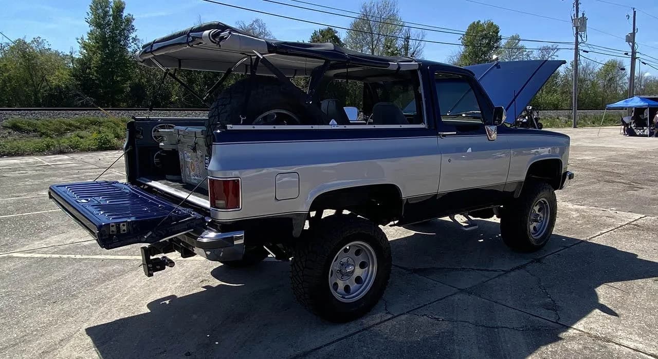 1989 Chevrolet K5 Blazer - Thumbnail 8
