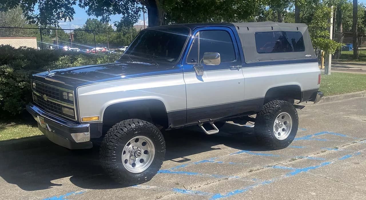 1989 Chevrolet K5 Blazer - Thumbnail 3
