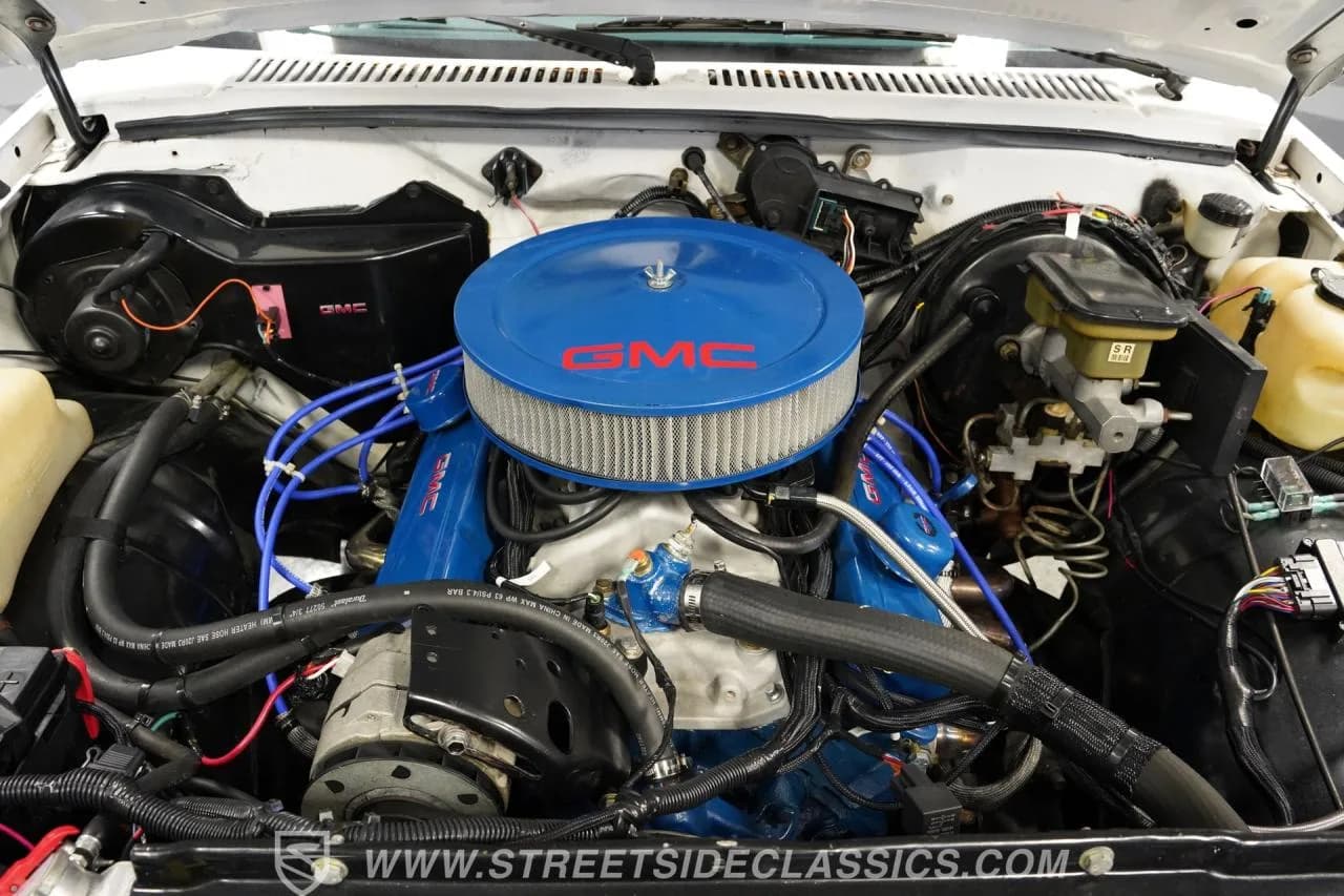 1989 GMC S15 V8 Restomod - Thumbnail 3