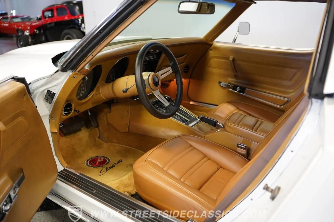 1974 Chevrolet Corvette - Thumbnail 4