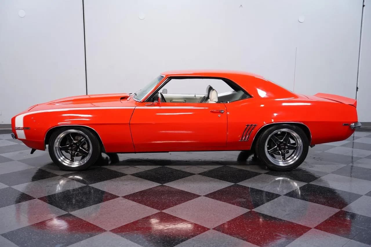 1969 Chevrolet Camaro - Thumbnail 2