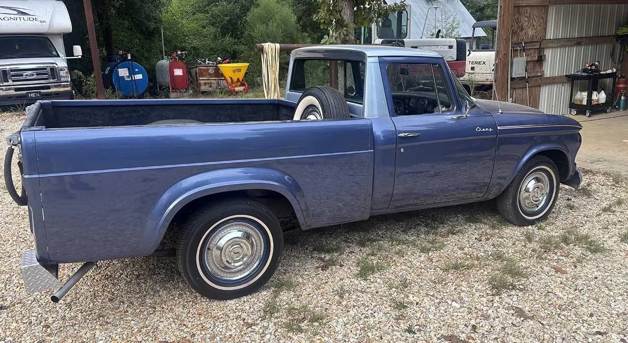 1961 Studebaker CHAMP - Thumbnail 2