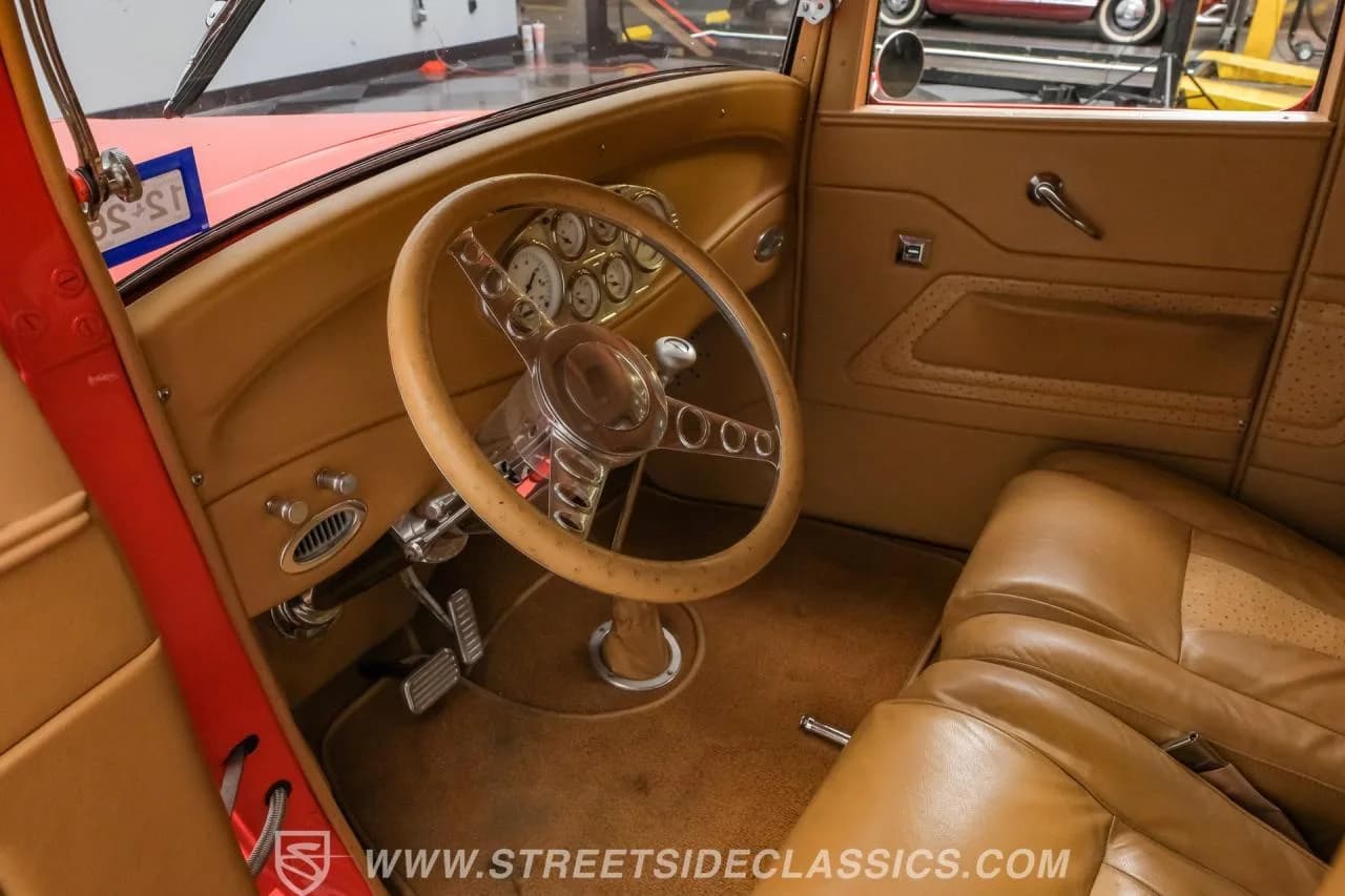 1932 Ford 5-Window Coupe Streetrod - Thumbnail 4