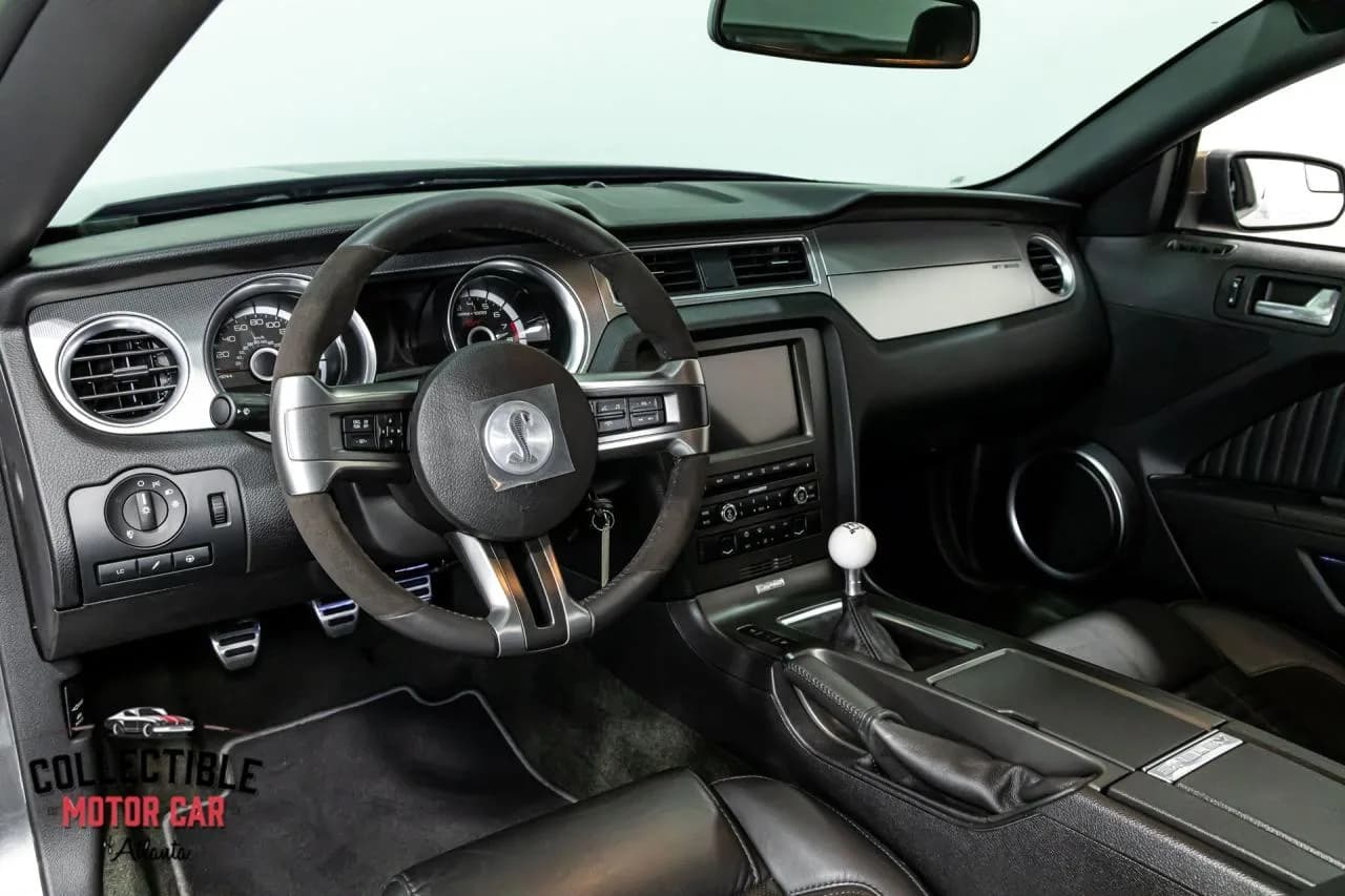 2013 Shelby GT500 - Thumbnail 3
