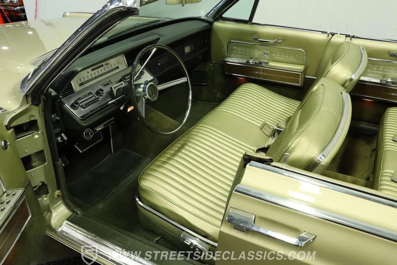1966 Lincoln Continental Convertible - Thumbnail 4