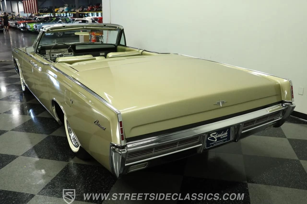 1966 Lincoln Continental Convertible - Thumbnail 8