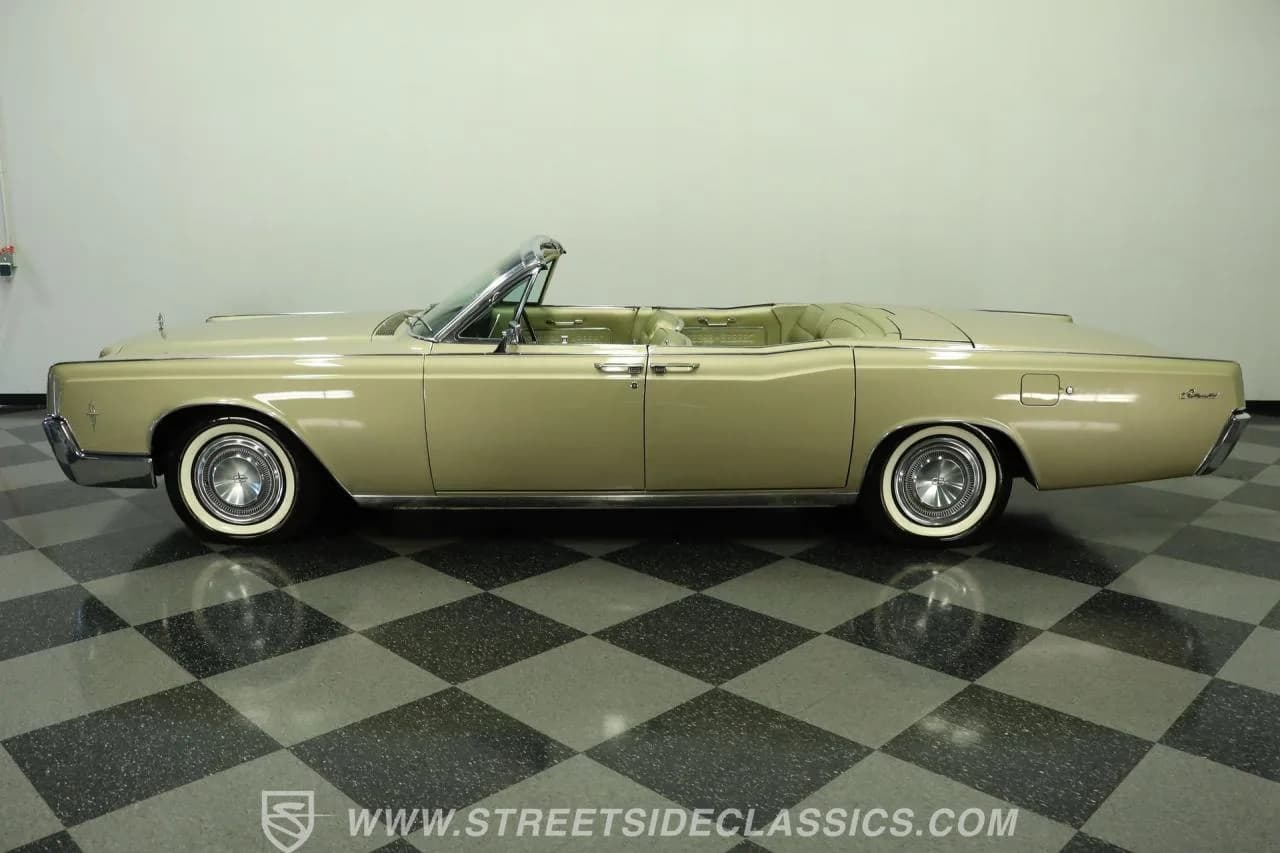 1966 Lincoln Continental Convertible - Thumbnail 2