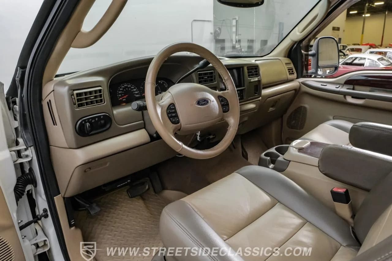 2004 Ford Excursion Eddie Bauer 4X4 6.0L Powerstroke - Thumbnail 4