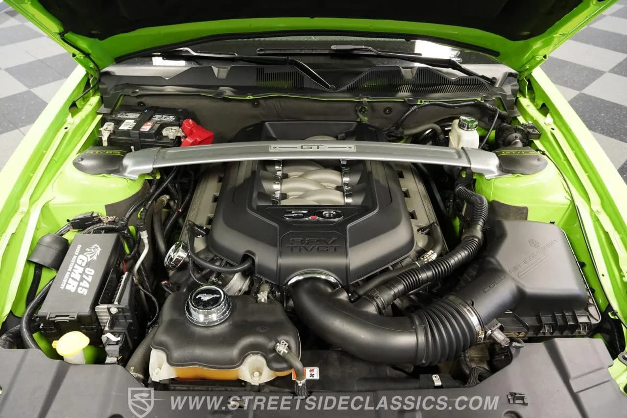 2014 Ford Mustang GT/CS Convertible - Thumbnail 3