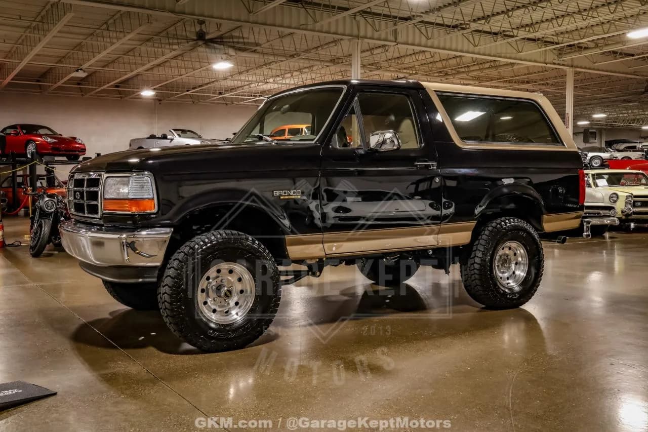 1992 Ford Bronco - Thumbnail 4